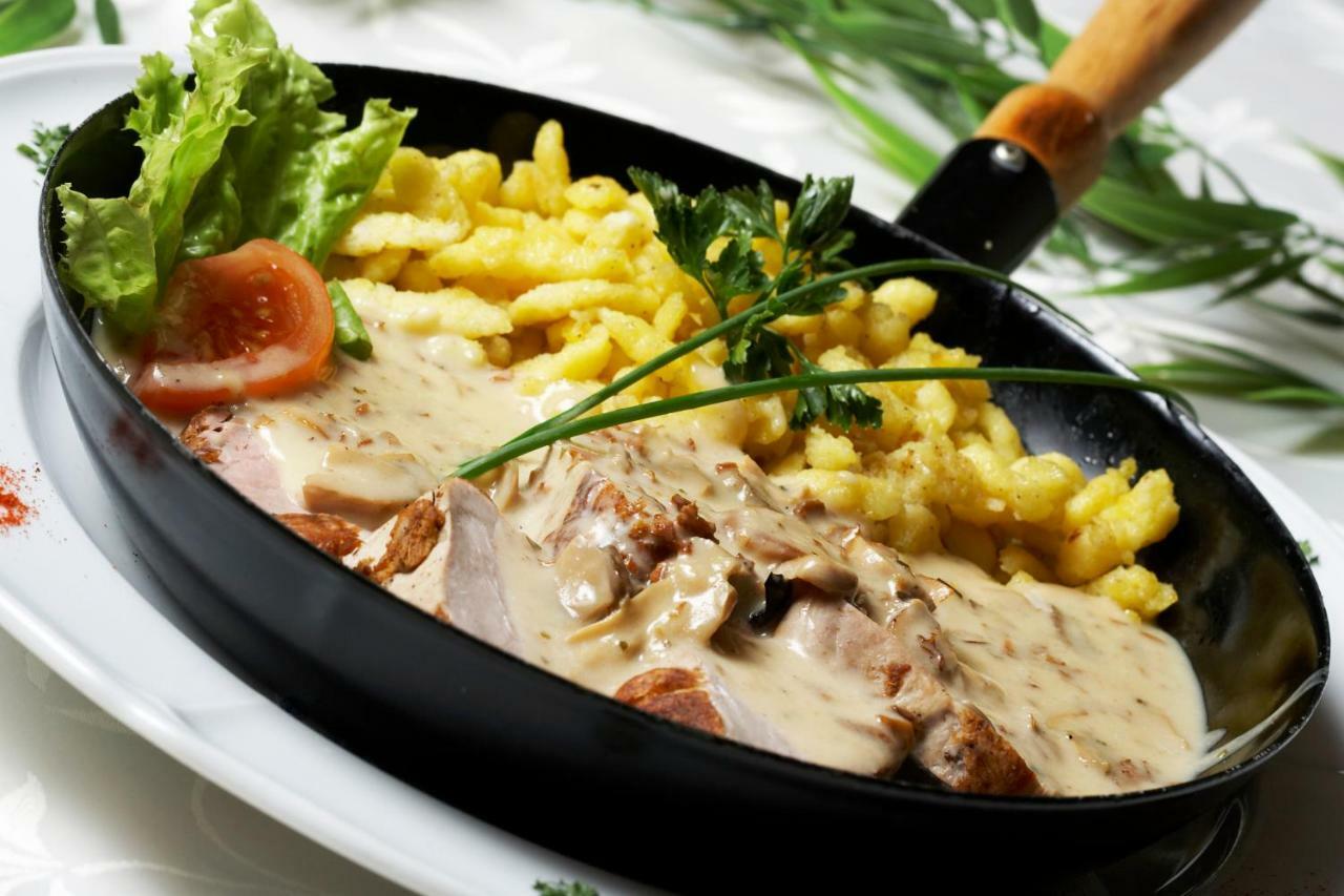 וייץ Hotel-Restaurant Allmer מראה חיצוני תמונה